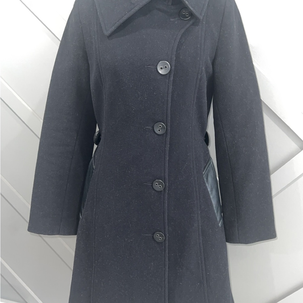 Mackage Black Trench Coat with Classic Tailored Design and Fitted Silhouette